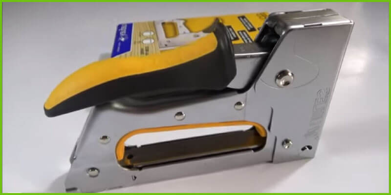 How To Use A Staple Gun